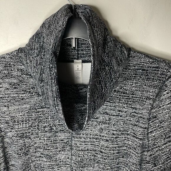 LULULEMON Melodic Movement Pullover Womens 8 Twist Front Turtleneck Black - Picture 4 of 9